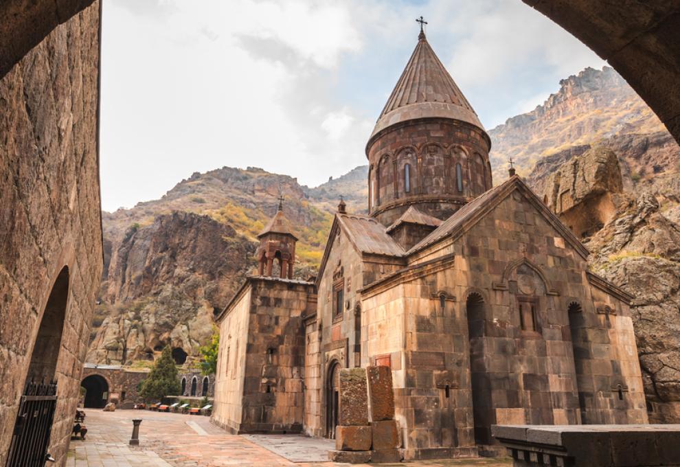 klášter Geghard v Arménii