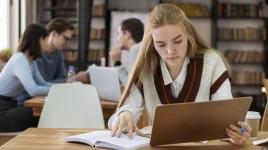 Tipy pro studenty: jak vylepšit schopnost psát akademické texty